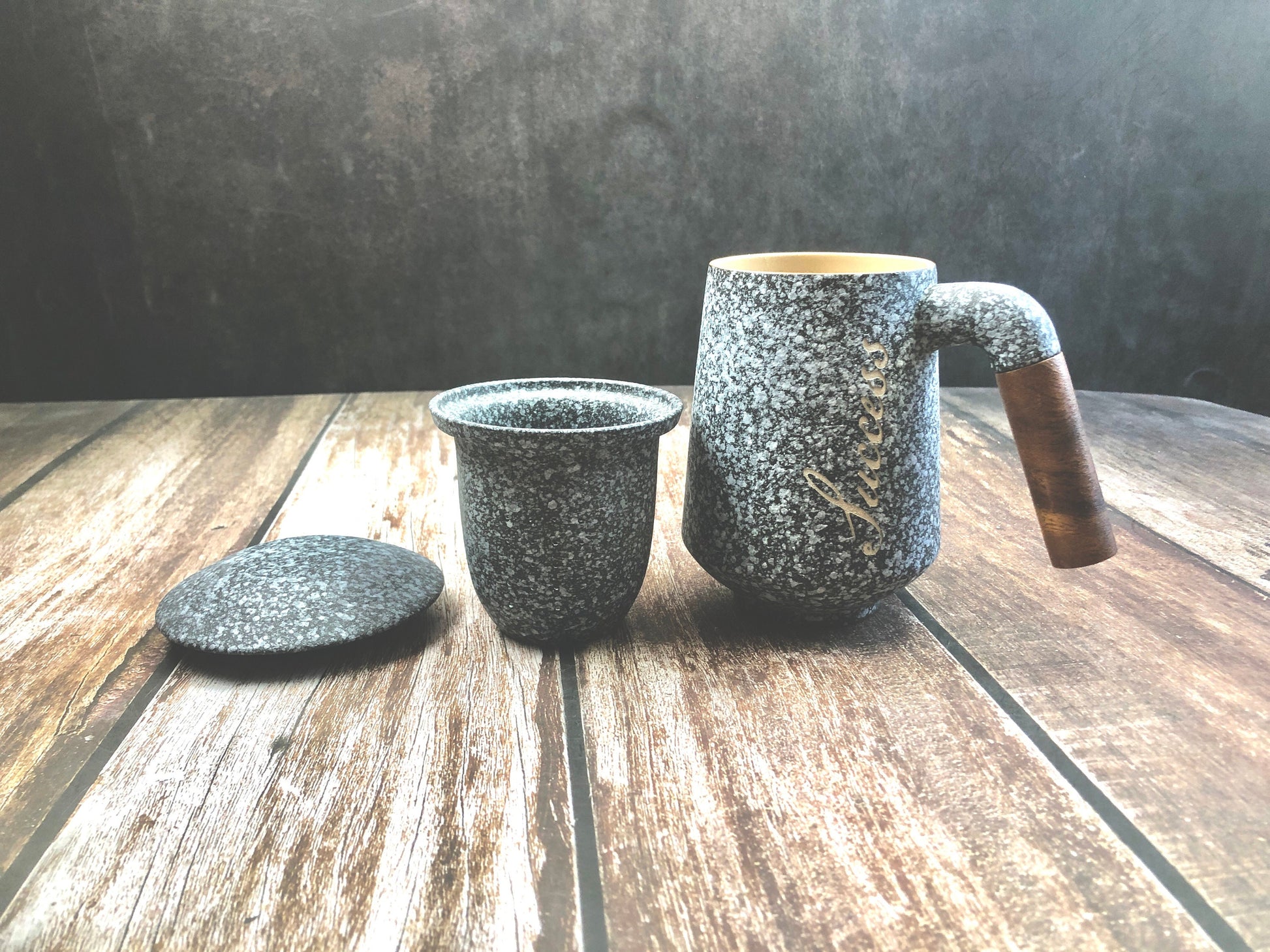 Elegant corporate gift mug for coffee or tea with filter and lid