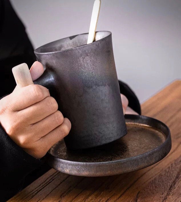 Person holding ceramic coffee mug with matching Japanese ceramic plate coaster – Home Relax Studio