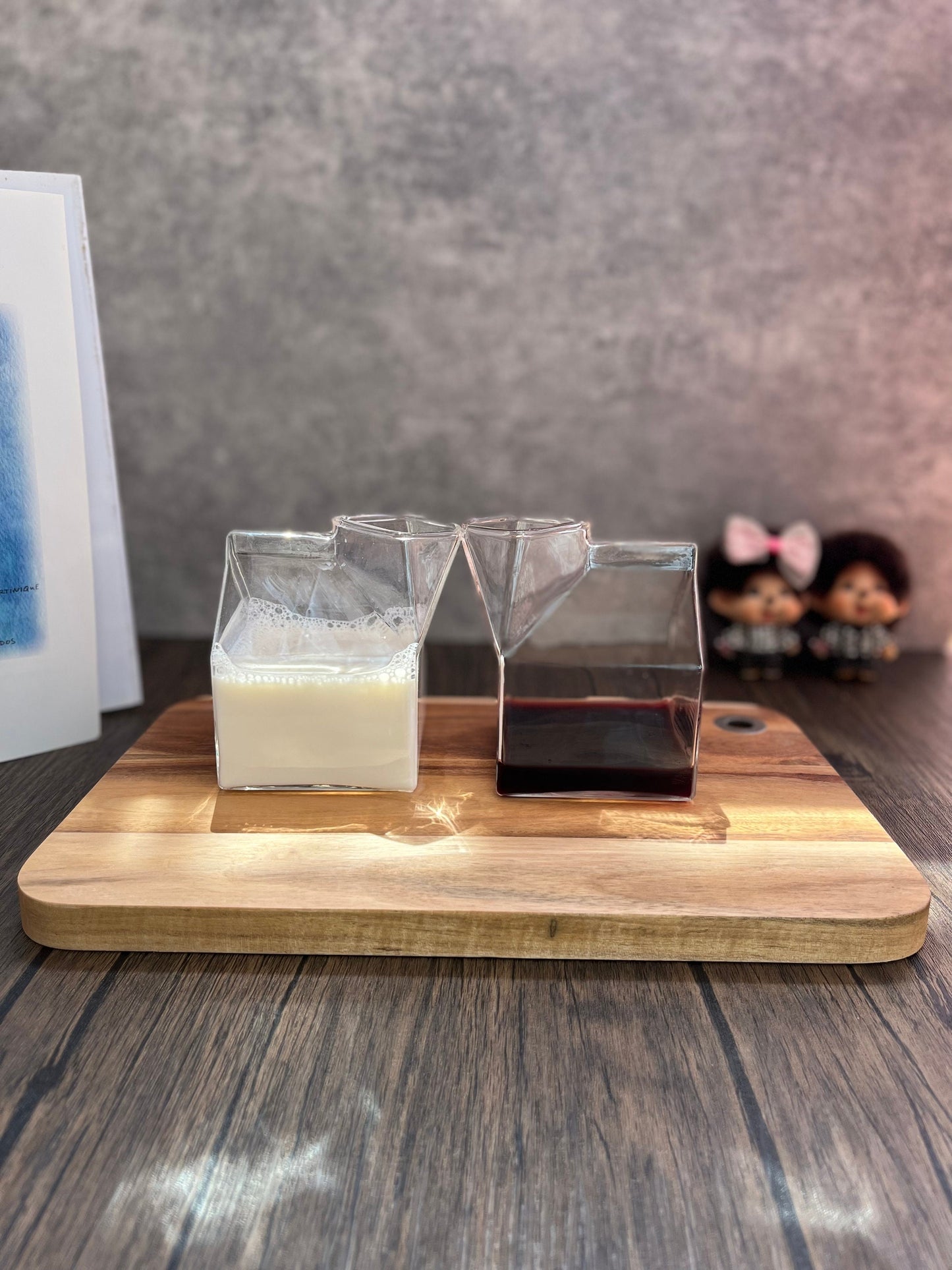 Square-bottom milk carton glass jar for juice and milk with modern design